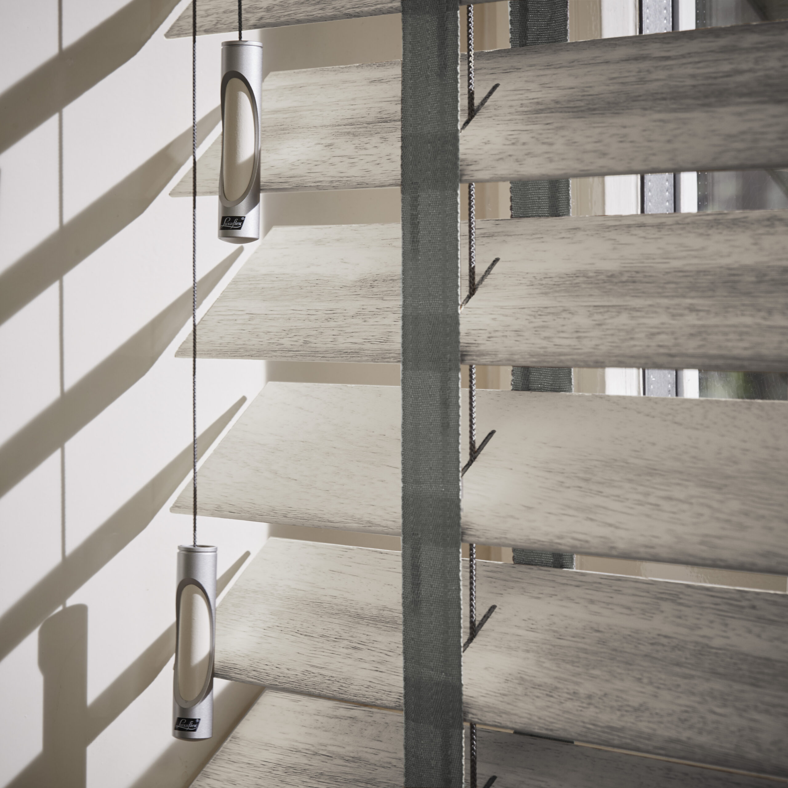 luxaflexStore vénitiens bois de Luxaflex® Store vénitiens bois de Luxaflex®